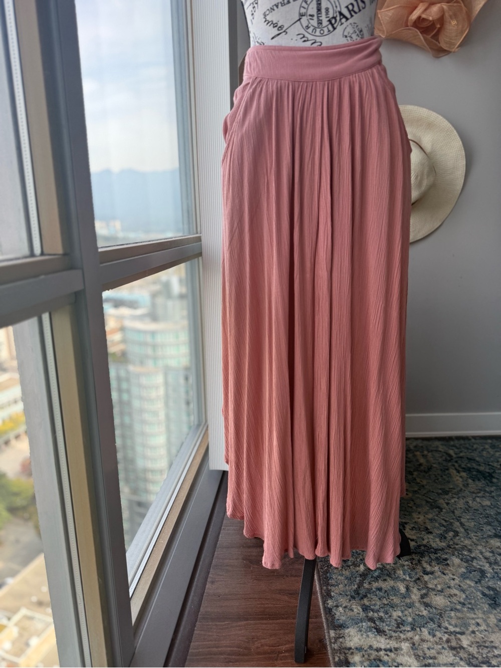 O’Neill Dusty Rose flowy Maxi Skirt - Size M